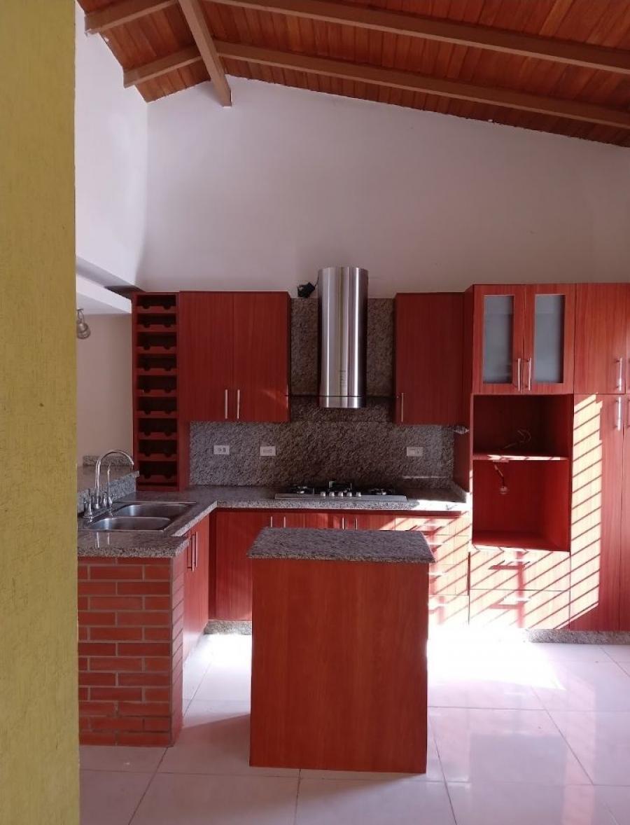 Foto Casa en Venta en Altagracia, Cuman, Sucre - U$D 26.000 - CAV209903 - BienesOnLine