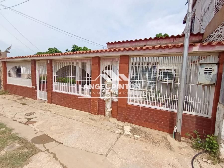 Foto Casa en Venta en Maracaibo, Zulia - U$D 13.000 - CAV213832 - BienesOnLine