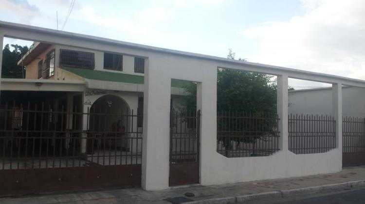 Foto Casa en Venta en El Centro, Maracay, Aragua - BsF 215.000.000 - CAV89302 - BienesOnLine