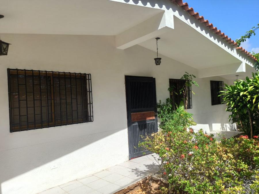 Foto Casa en Venta en Maneiro, Los Chacos, Nueva Esparta - U$D 27.500 - CAV225116 - BienesOnLine
