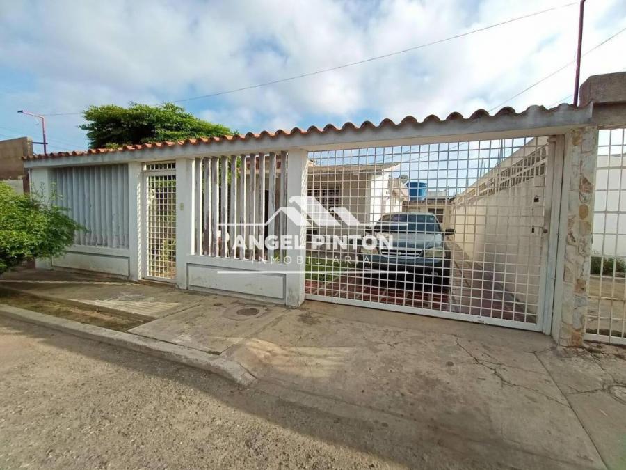 Foto Casa en Venta en Maracaibo, Zulia - U$D 14.000 - CAV213794 - BienesOnLine