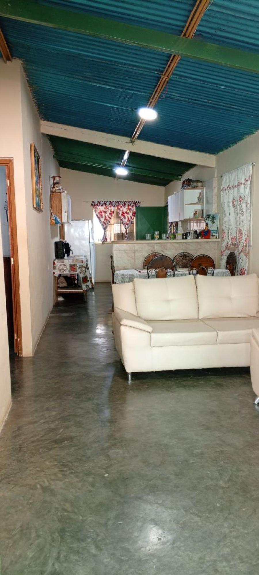 Home in Metric Way