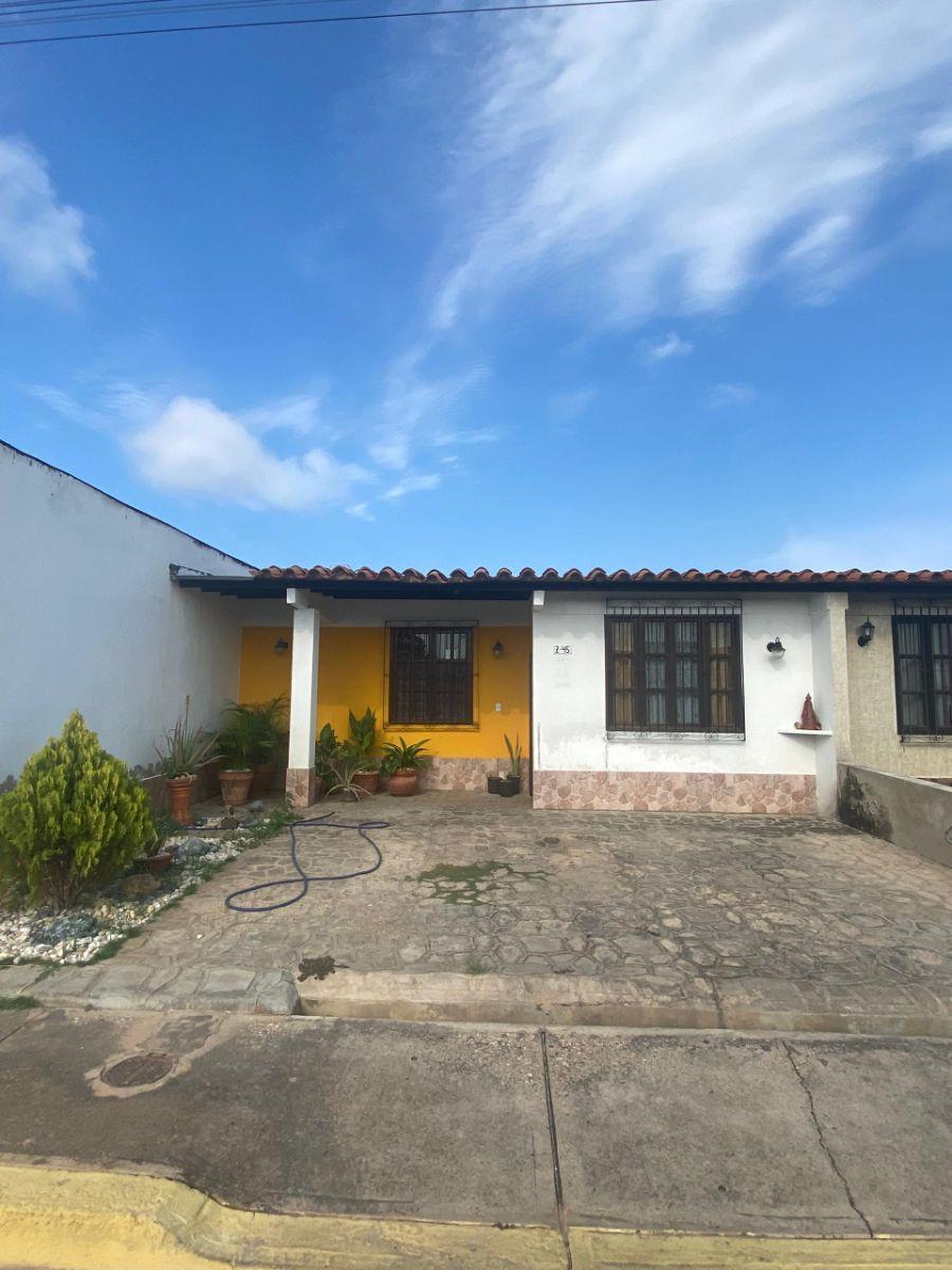Foto Casa en Venta en Porlamar, Nueva Esparta - U$D 14.000 - CAV216302 - BienesOnLine