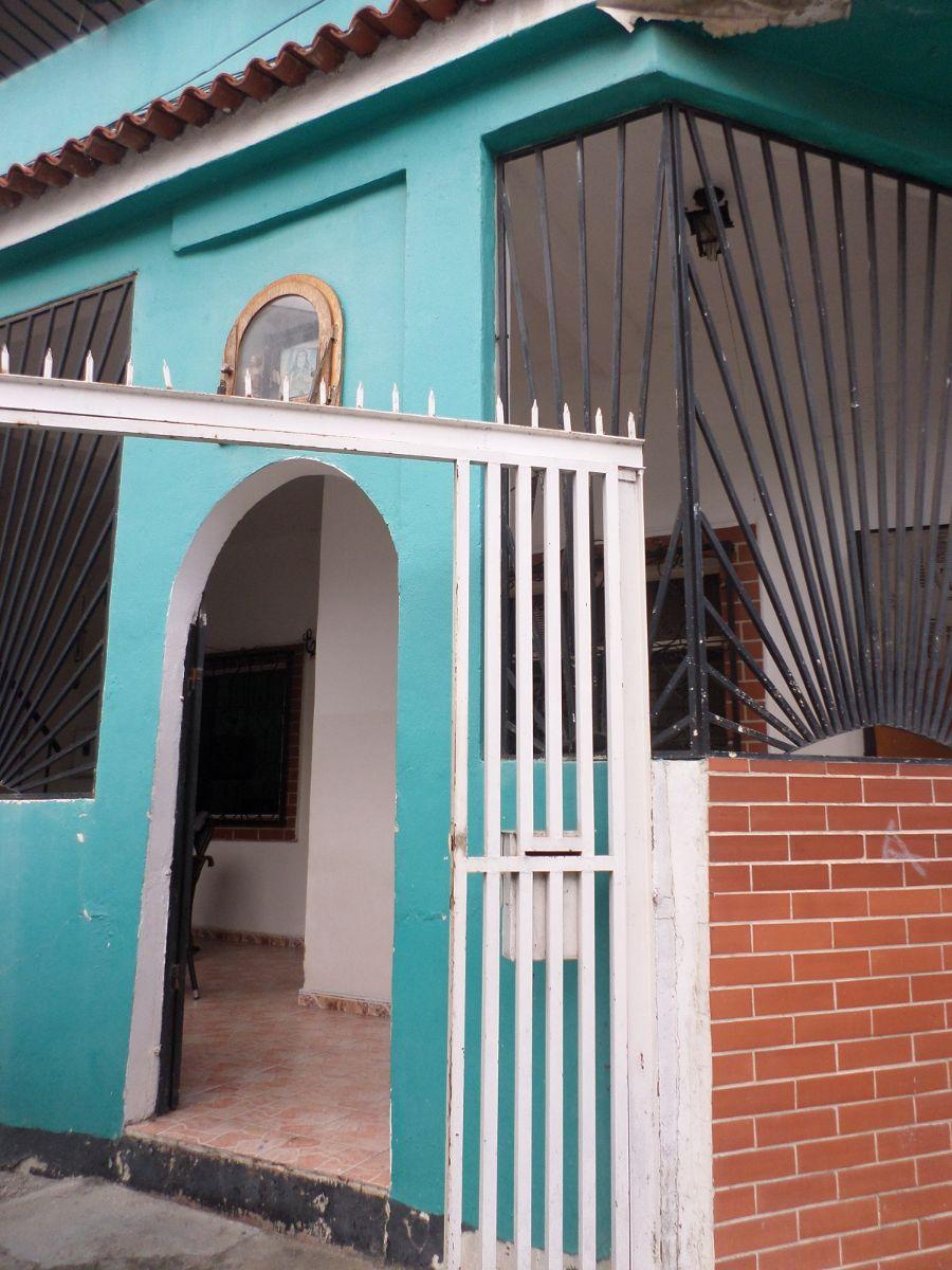 Foto Casa en Venta en CATIA, URBANIZACION URDANETA, Distrito Federal - U$D 55.000 - CAV149715 - BienesOnLine