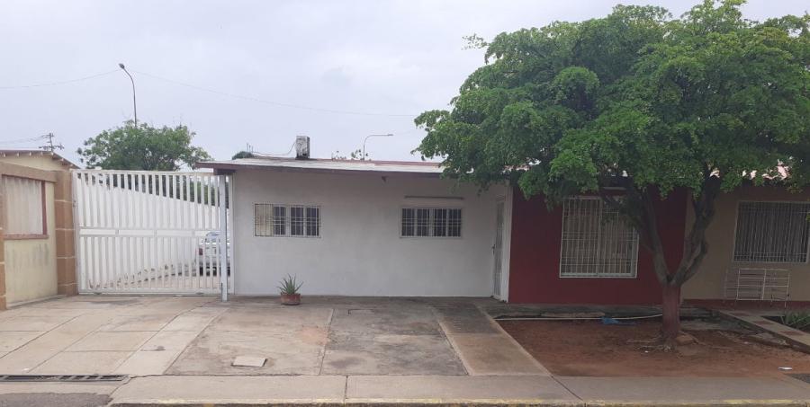 Foto Casa en Venta en Francisco Eugenio Bustamante, Maracaibo, Zulia - U$D 16.000 - CAV132187 - BienesOnLine
