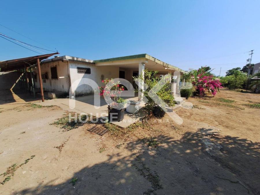 Foto Casa en Venta en Cabimas, Zulia - U$D 25.000 - CAV221643 - BienesOnLine