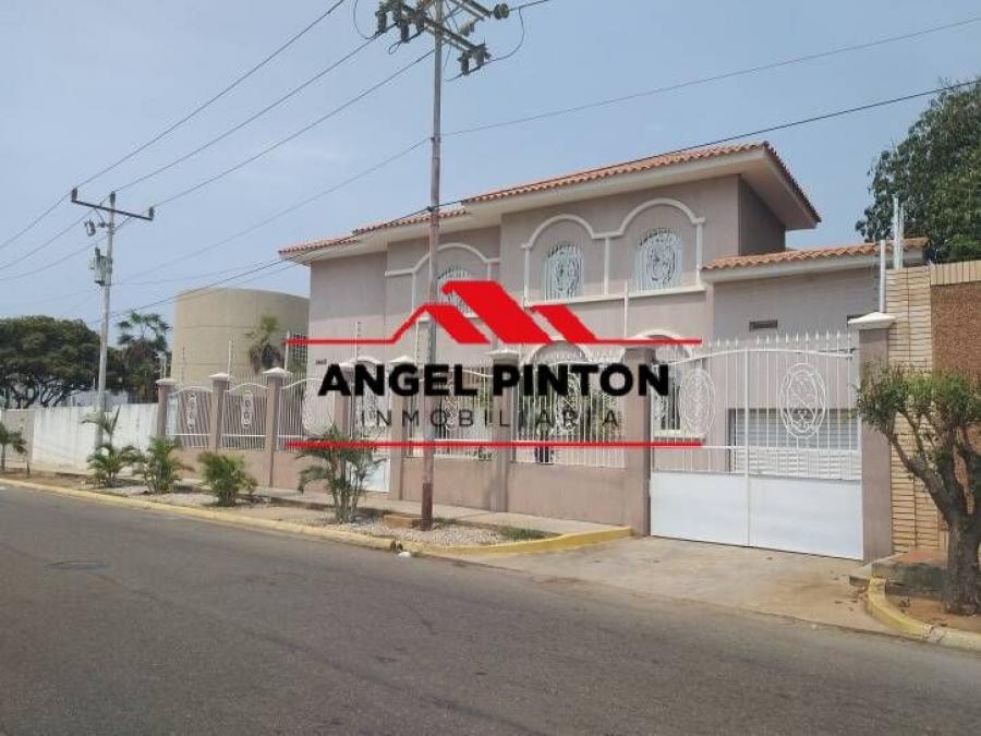Foto Casa en Venta en El Pilar, Maracaibo, Zulia - U$D 150.000 - CAV172552 - BienesOnLine