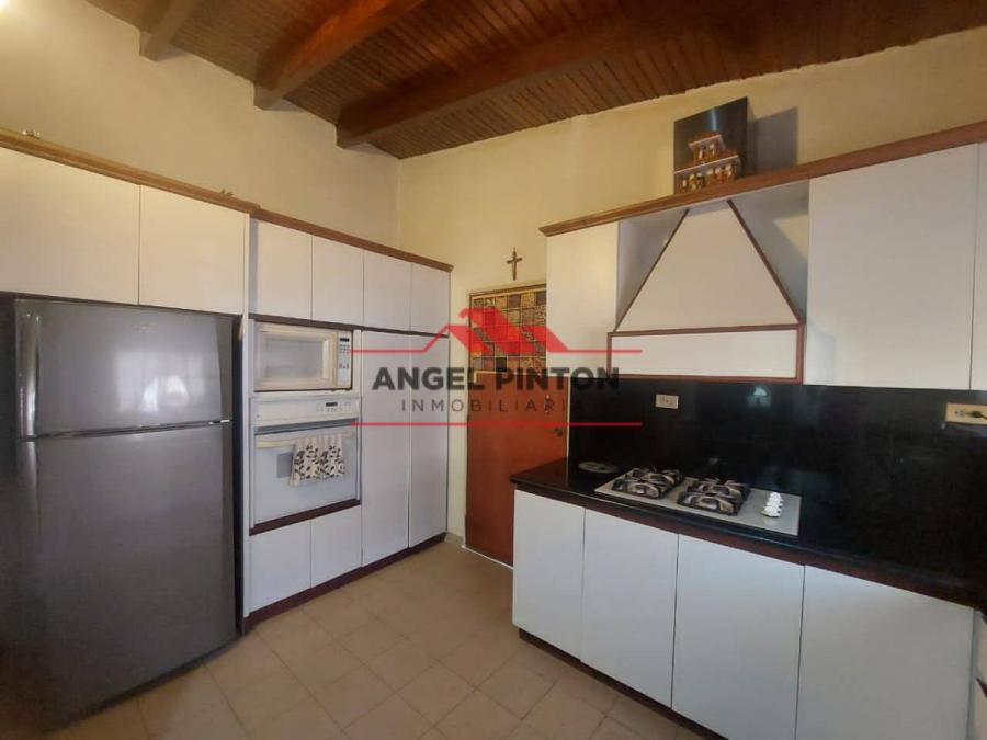 Foto Casa en Venta en Maracaibo, Zulia - U$D 18.000 - CAV190396 - BienesOnLine