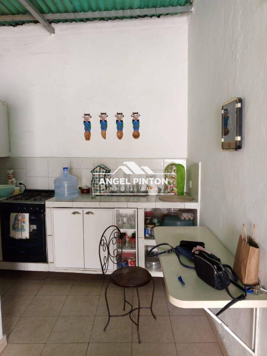 Home in Metric Way