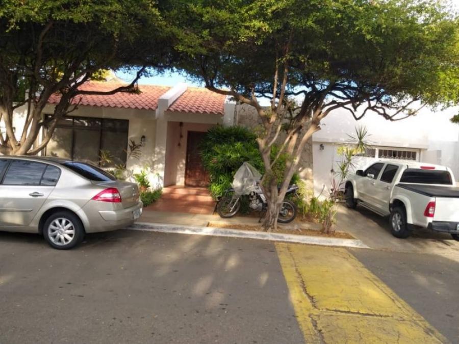 Foto Casa en Venta en Maracaibo, Zulia - U$D 130.000 - CAV154529 - BienesOnLine