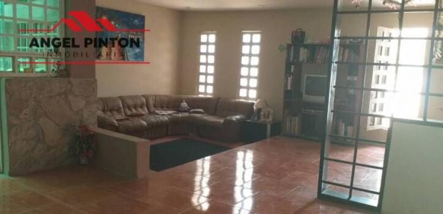 Foto Casa en Venta en Maracaibo, Zulia - U$D 14.000 - CAV178184 - BienesOnLine