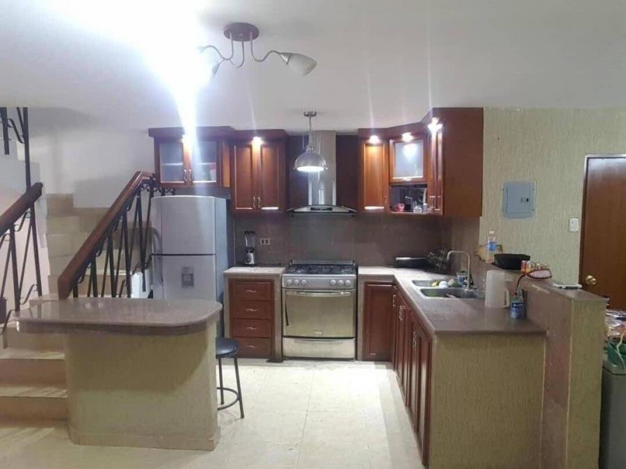 Foto Casa en Venta en ALTAMIRA, Maracaibo, Zulia - U$D 15.000 - CAV153980 - BienesOnLine