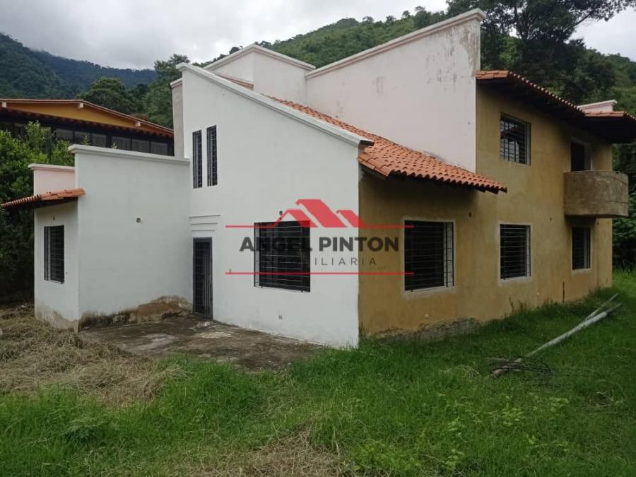Foto Casa en Venta en Valera, Trujillo - U$D 100.000 - CAV182429 - BienesOnLine