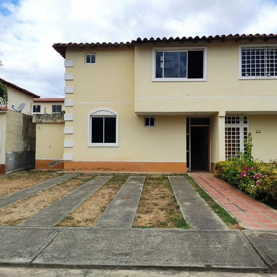 Foto Casa en Venta en Zamora, Villas de Buenaventura, Miranda - U$D 48.000 - CAV202396 - BienesOnLine