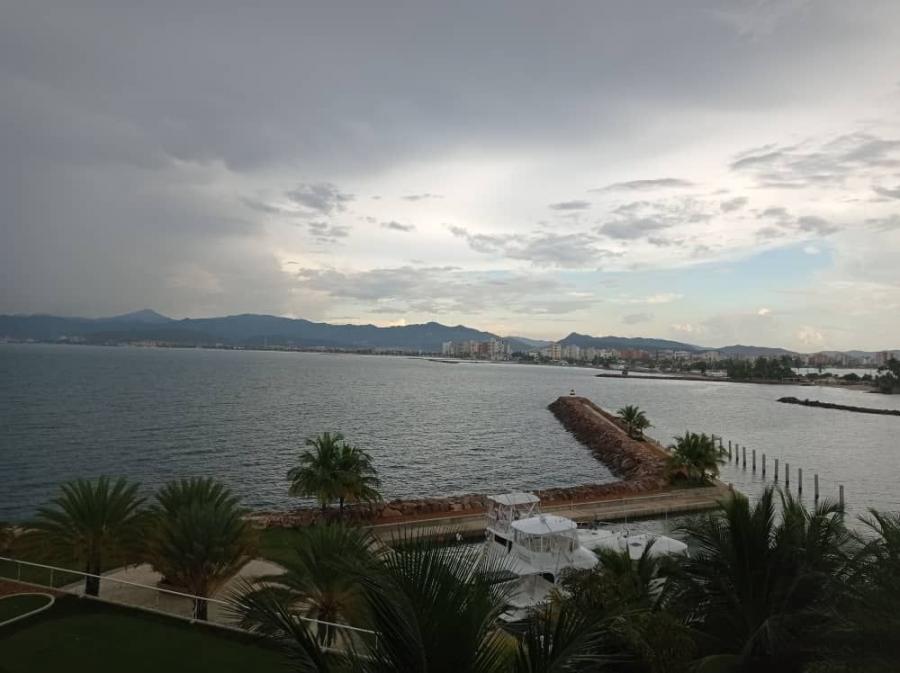 Foto Apartamento en Venta en Lechería, Anzoátegui - U$D 430.000 - APV250594 - BienesOnLine