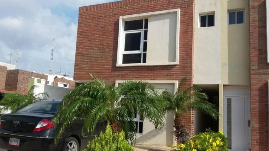 Foto Casa en Venta en Carirubana, Punto Fijo, Falcn - BsF 311.324.000 - CAV116222 - BienesOnLine