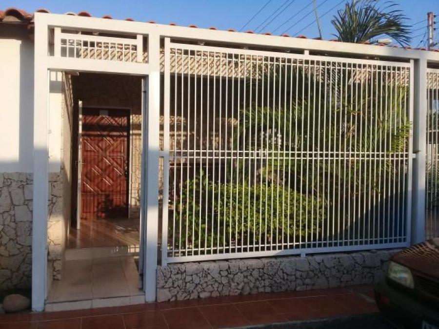 Foto Casa en Venta en Carirubana, Punto Fijo, Falcn - BsF 544.573.000 - CAV117076 - BienesOnLine