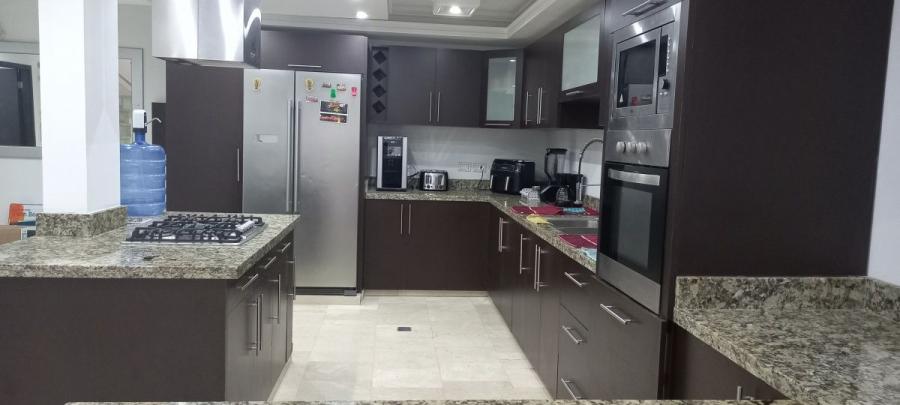 Home in Metric Way