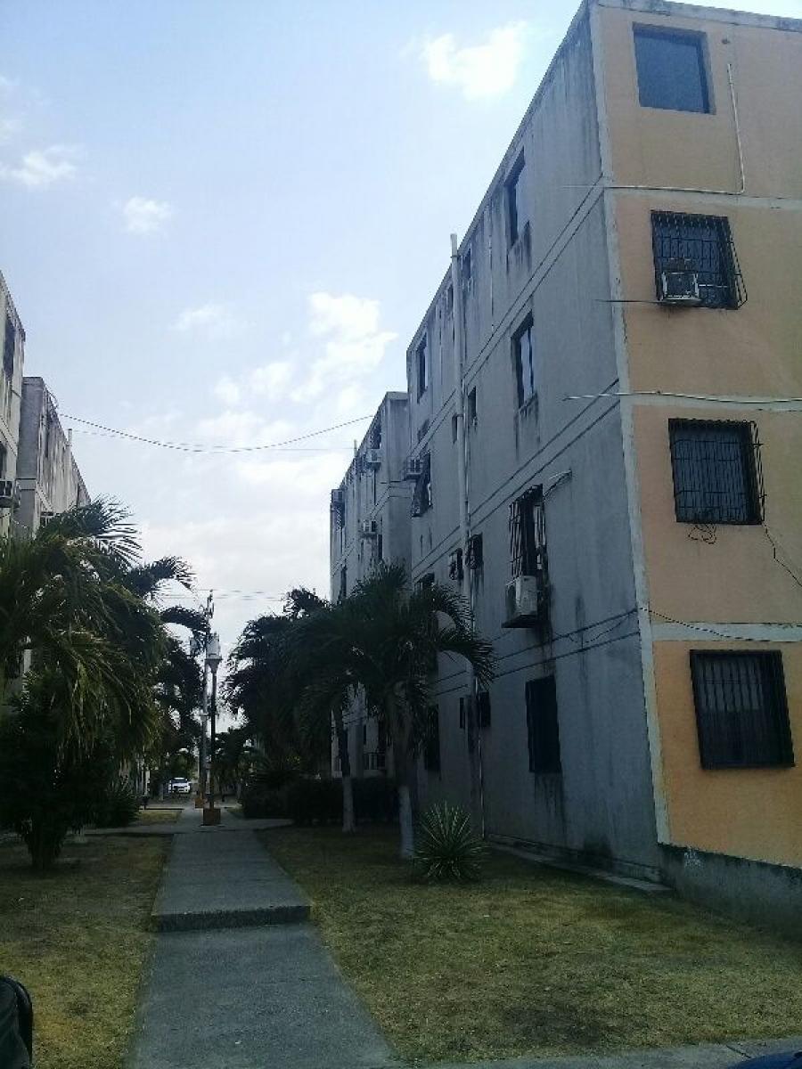 Foto Apartamento en Venta en PARAPARAL, Los Guayos, Carabobo - U$D 8.800 - APV125652 - BienesOnLine