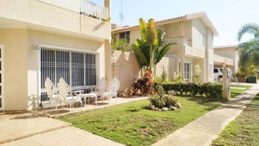 Foto Casa en Alquiler en Maracaibo, Zulia - U$D 1.000 - CAA146736 - BienesOnLine