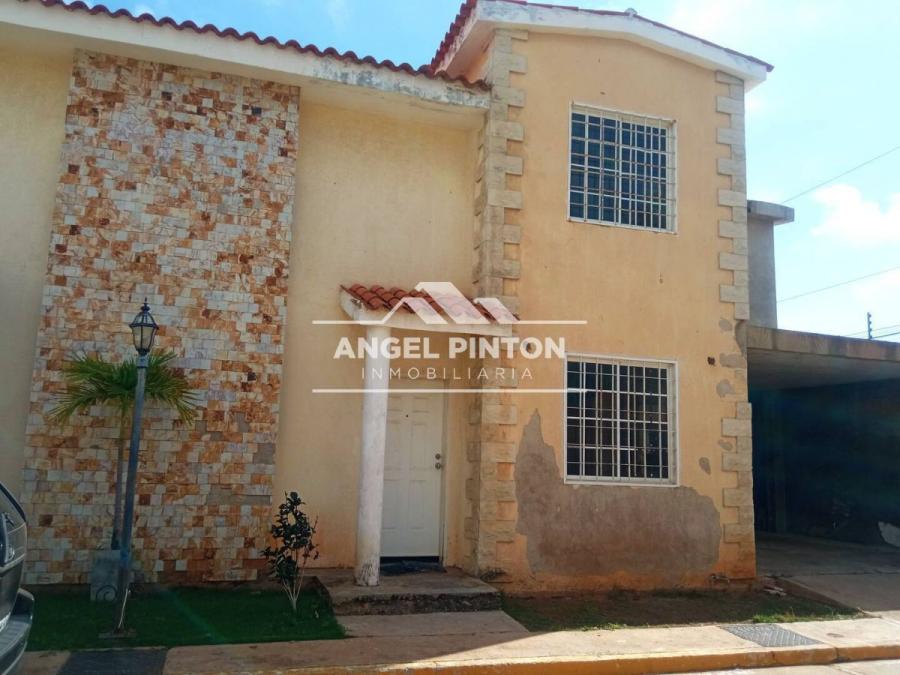 Foto Casa en Venta en Maracaibo, Zulia - U$D 25.000 - CAV198676 - BienesOnLine