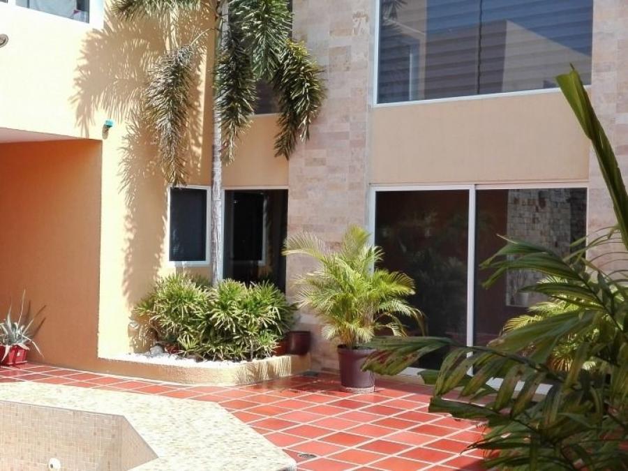 Foto Casa en Venta en Maracaibo, Zulia - U$D 150.000 - CAV166157 - BienesOnLine