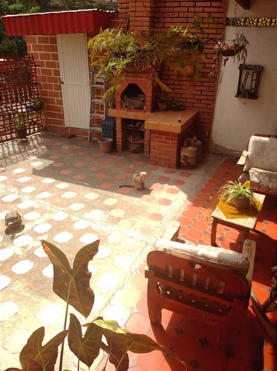 Foto Casa en Venta en Guaicaipuro, Los Teques, Miranda - U$D 39.000 - CAV217264 - BienesOnLine