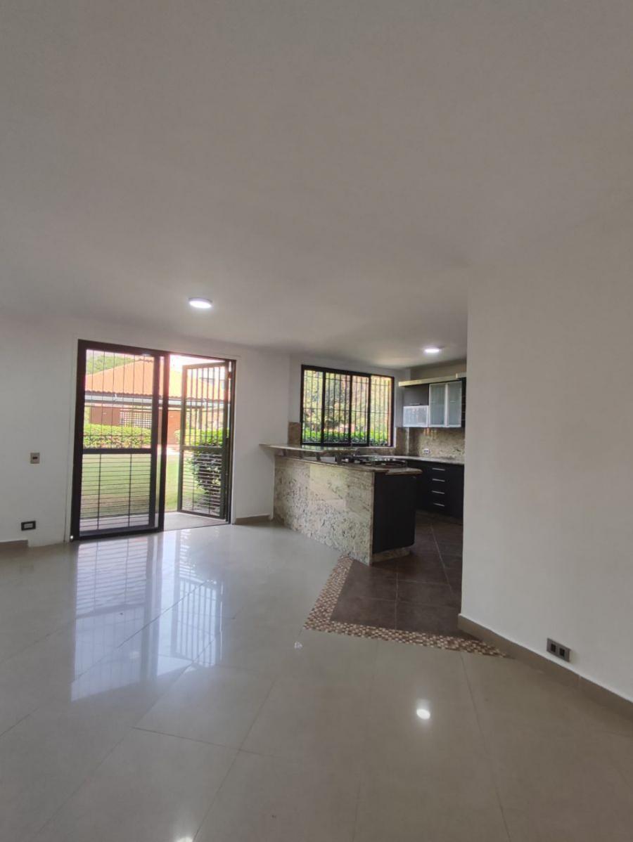 Foto Apartamento en Venta en Maongo, Maongo, Carabobo - U$D 55.000 - APV221532 - BienesOnLine