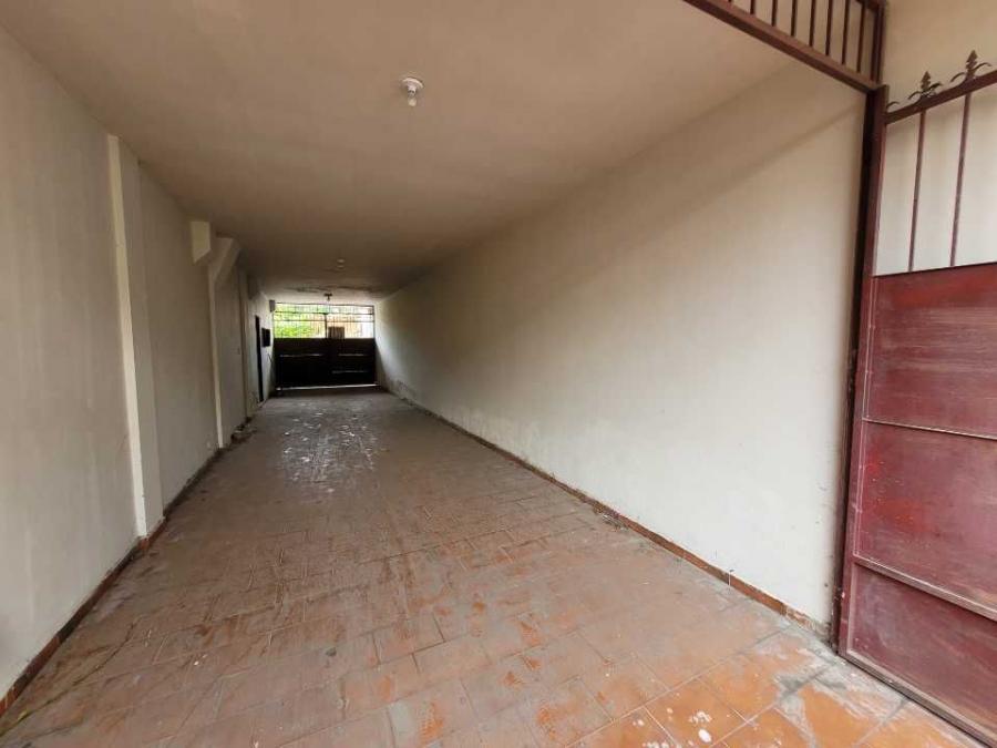 Home in Metric Way