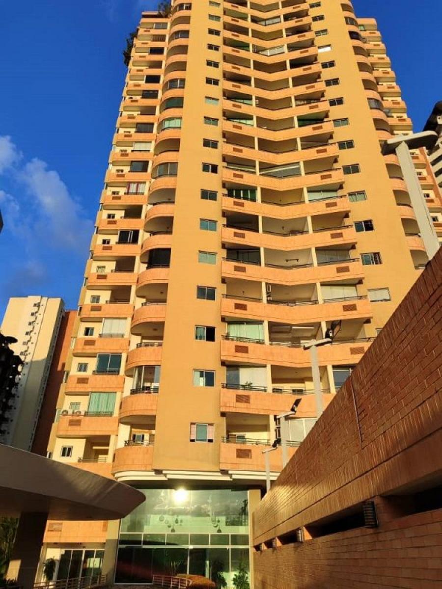 Foto Apartamento en Venta en Las Chimeneas, Valencia, Carabobo - U$D 85.000 - APV206258 - BienesOnLine