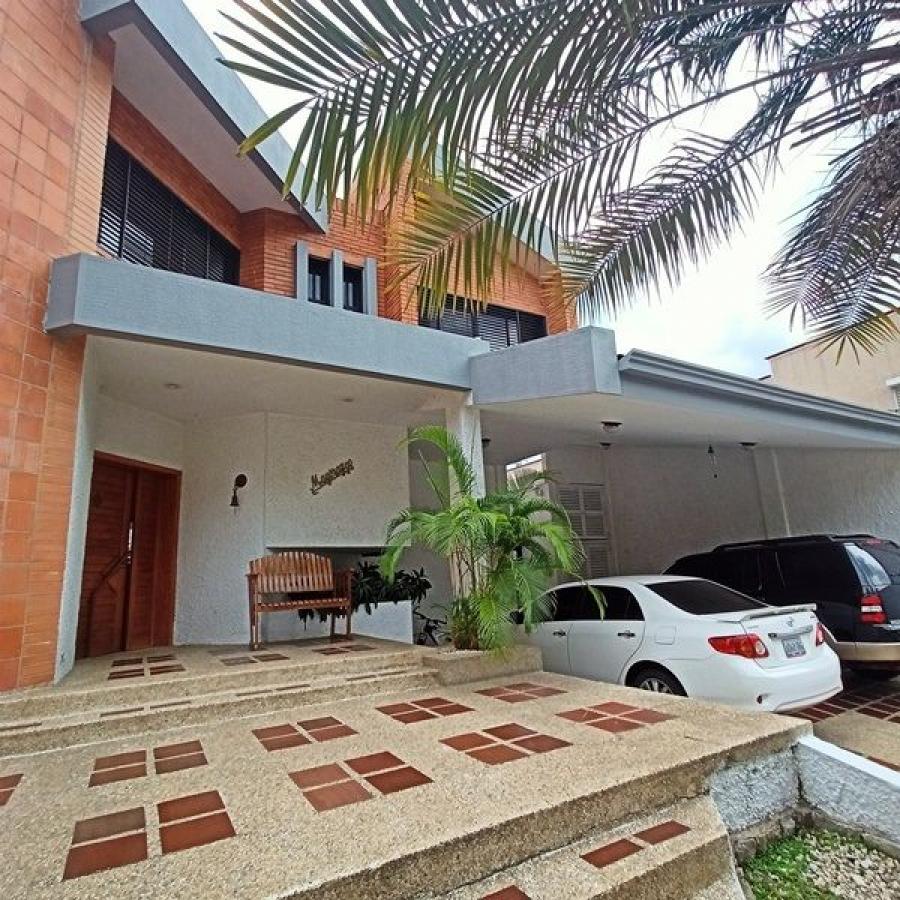 Foto Casa en Venta en Guataparo, Valencia, Carabobo - U$D 300.000 - CAV206006 - BienesOnLine
