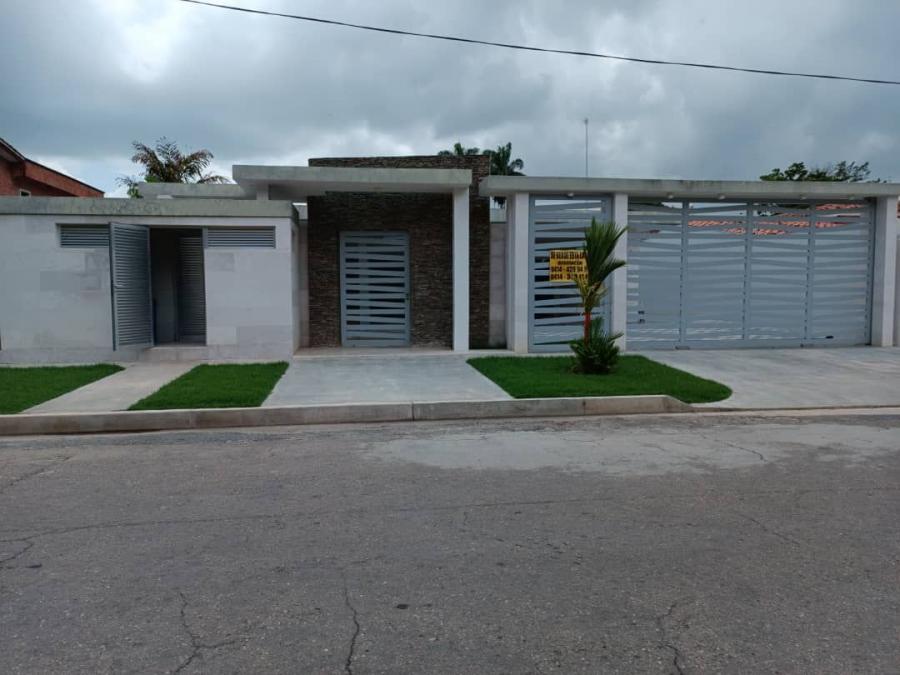 Foto Casa en Venta en Guataparo, Valencia, Carabobo - U$D 550.000 - CAV205821 - BienesOnLine