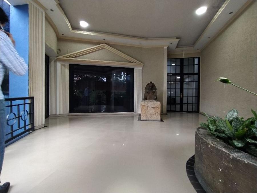 Home in Metric Way