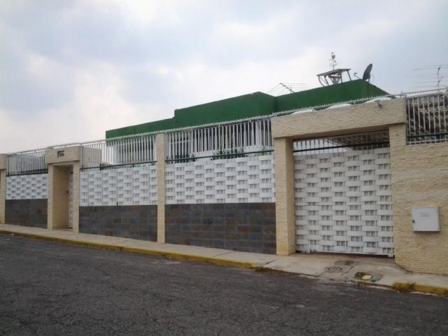 Foto Casa en Venta en Cumbres de Curumo, Baruta, Miranda - U$D 780.000 - CAV126143 - BienesOnLine