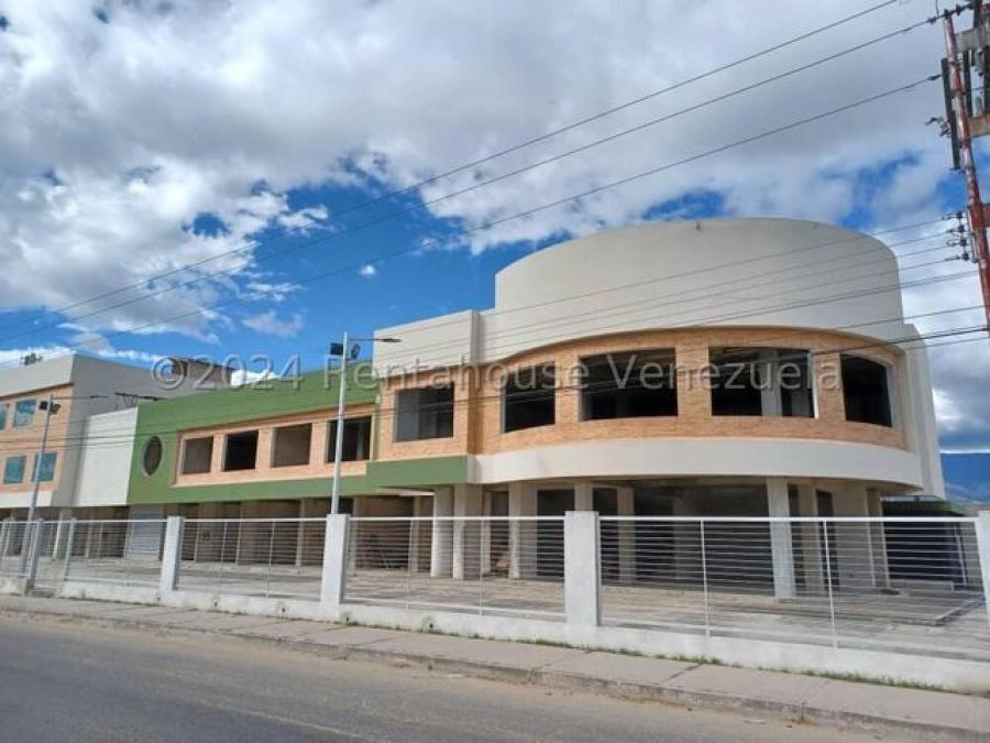 Foto Local en Venta en Avenida aragua, Maracay, Aragua - U$D 350.000 - LOV265976 - BienesOnLine