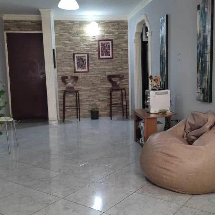 Foto Apartamento en Venta en Paraparal, Los Guayos, Carabobo - U$D 14.900 - APV218517 - BienesOnLine