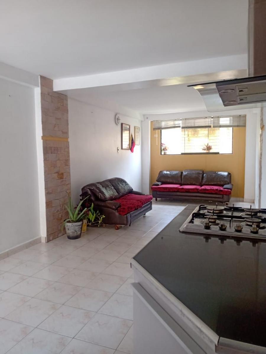 Foto Apartamento en Venta en Paraparal, Los Guayos, Carabobo - U$D 14.000 - APV218265 - BienesOnLine
