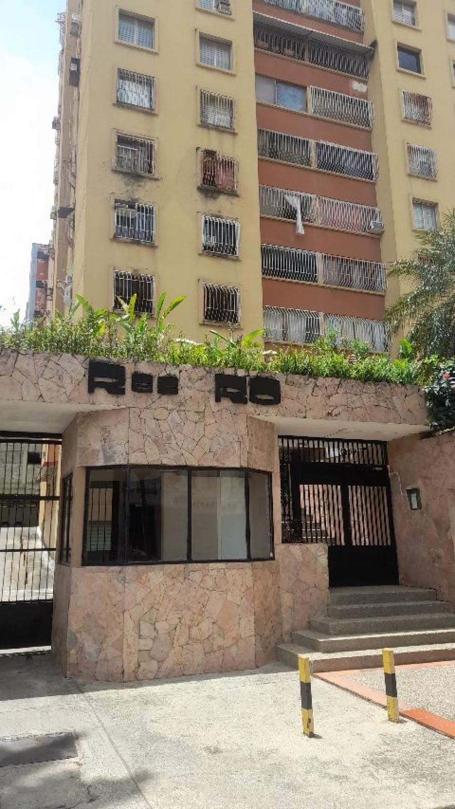 Foto Apartamento en Venta en las chimeneas, Carabobo - U$D 26.500 - APV204353 - BienesOnLine