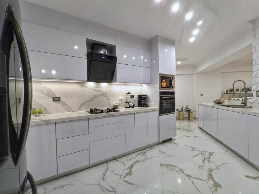 Home in Metric Way