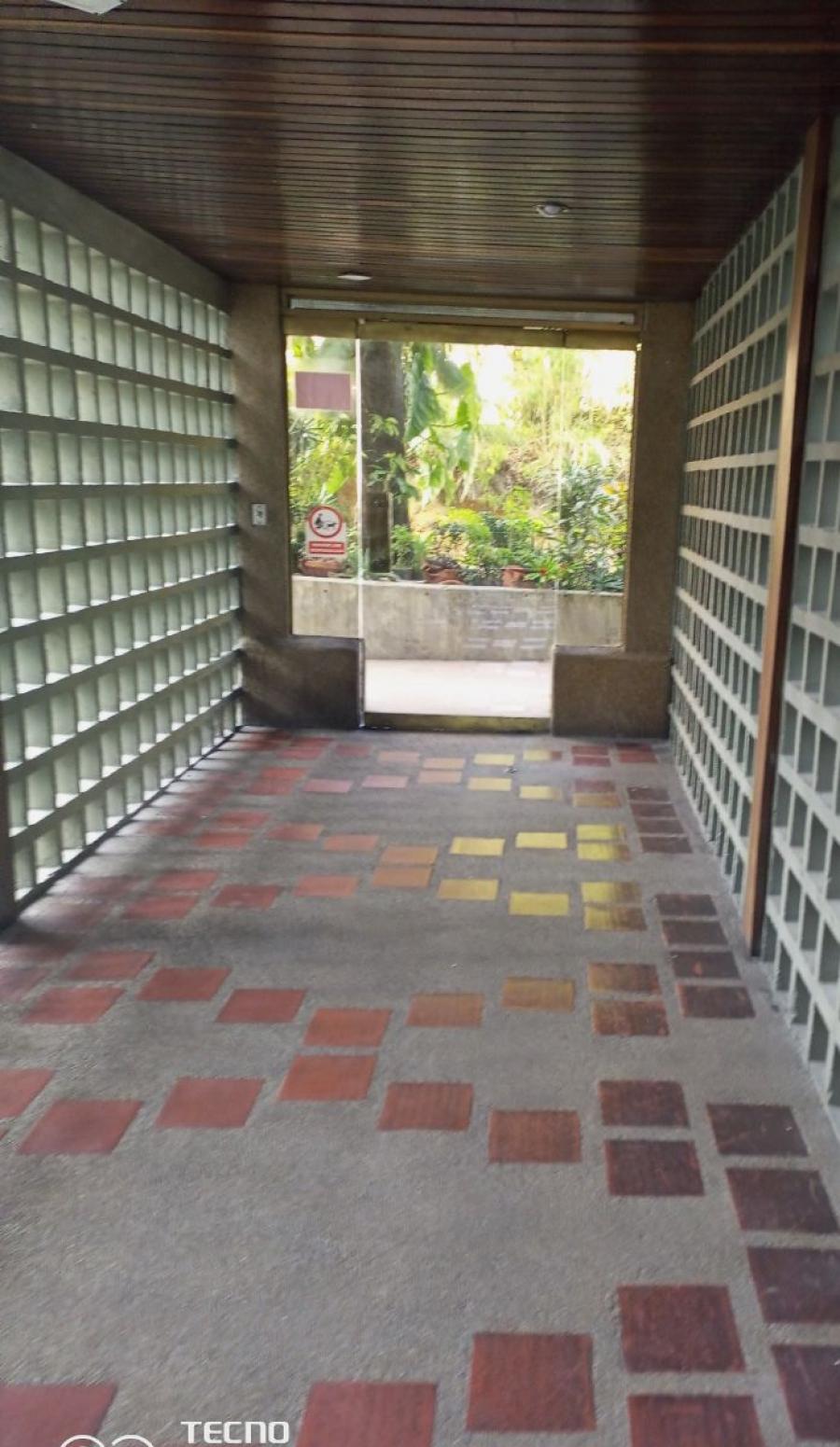 Foto Apartamento en Venta en Baruta, Nuestra Señora del Rosario de Baruta, Miranda - U$D 38.000 - DEV191108 - BienesOnLine