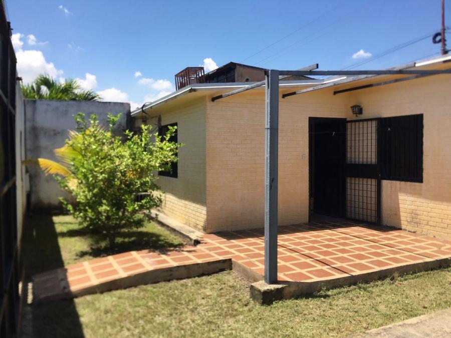 Foto Casa en Venta en Parapa, Los Guayos, Carabobo - U$D 10.800 - CAV217182 - BienesOnLine