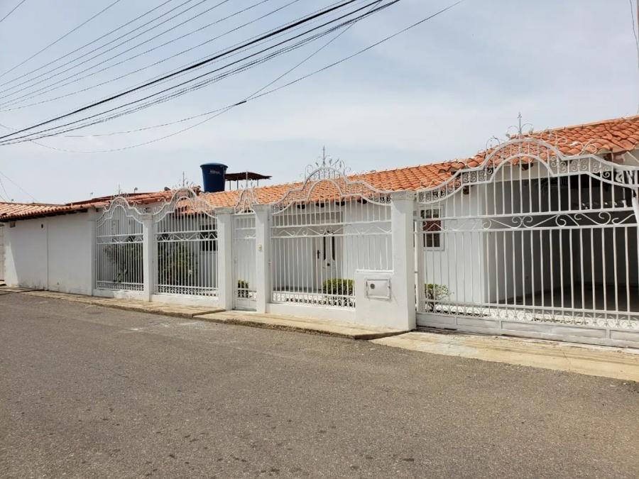 Foto Casa en Venta en Punto Fijo, Falcn - U$D 34.000 - CAV218220 - BienesOnLine