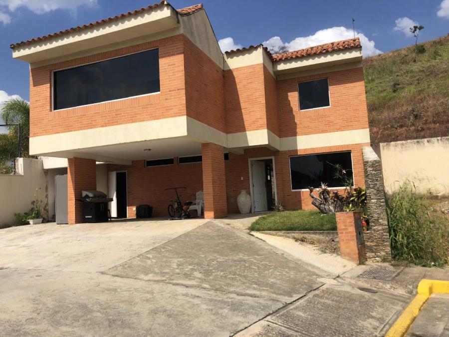 Foto Casa en Venta en Valencia, Carabobo - U$D 210.000 - CAV202184 - BienesOnLine