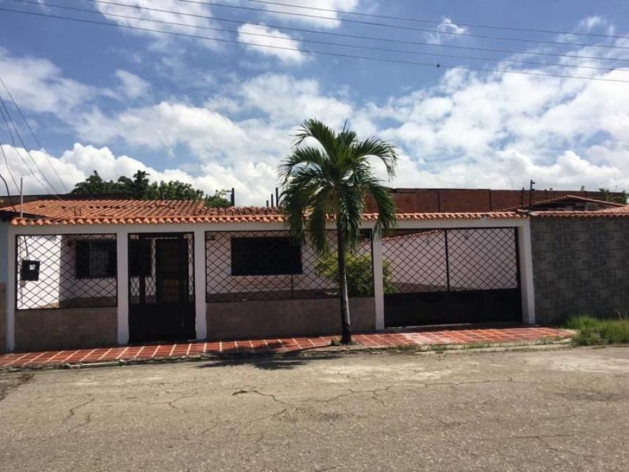 Foto Casa en Venta en Valencia, Carabobo - U$D 16.500 - CAV134609 - BienesOnLine