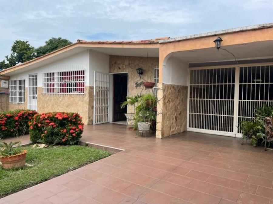 Foto Casa en Venta en Rafael Urdaneta, Valencia, Carabobo - U$D 19.000 - CAV210649 - BienesOnLine