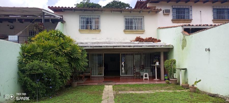 Foto Casa en Venta en Baruta, Baruta, Miranda - U$D 165.000 - CAV205686 - BienesOnLine