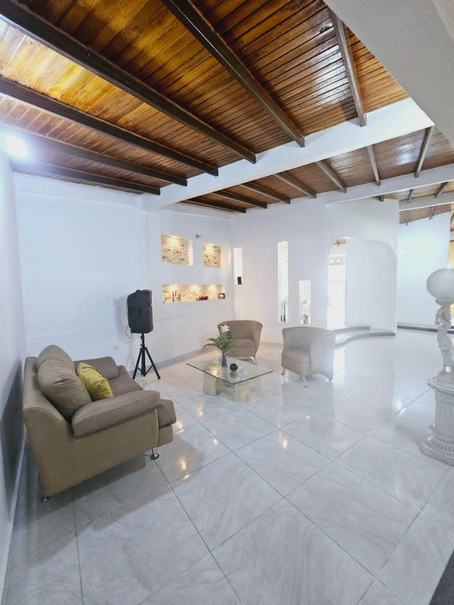 Home in Metric Way