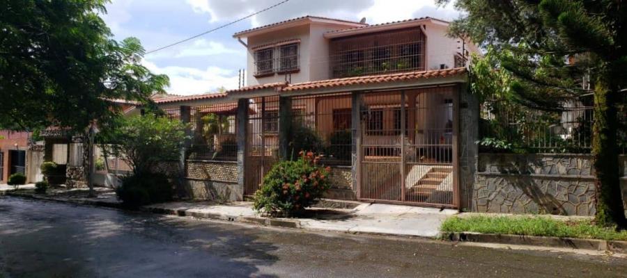 Foto Casa en Venta en LAS CHIMENEAS, Valencia, Carabobo - U$D 110.000 - CAV222037 - BienesOnLine