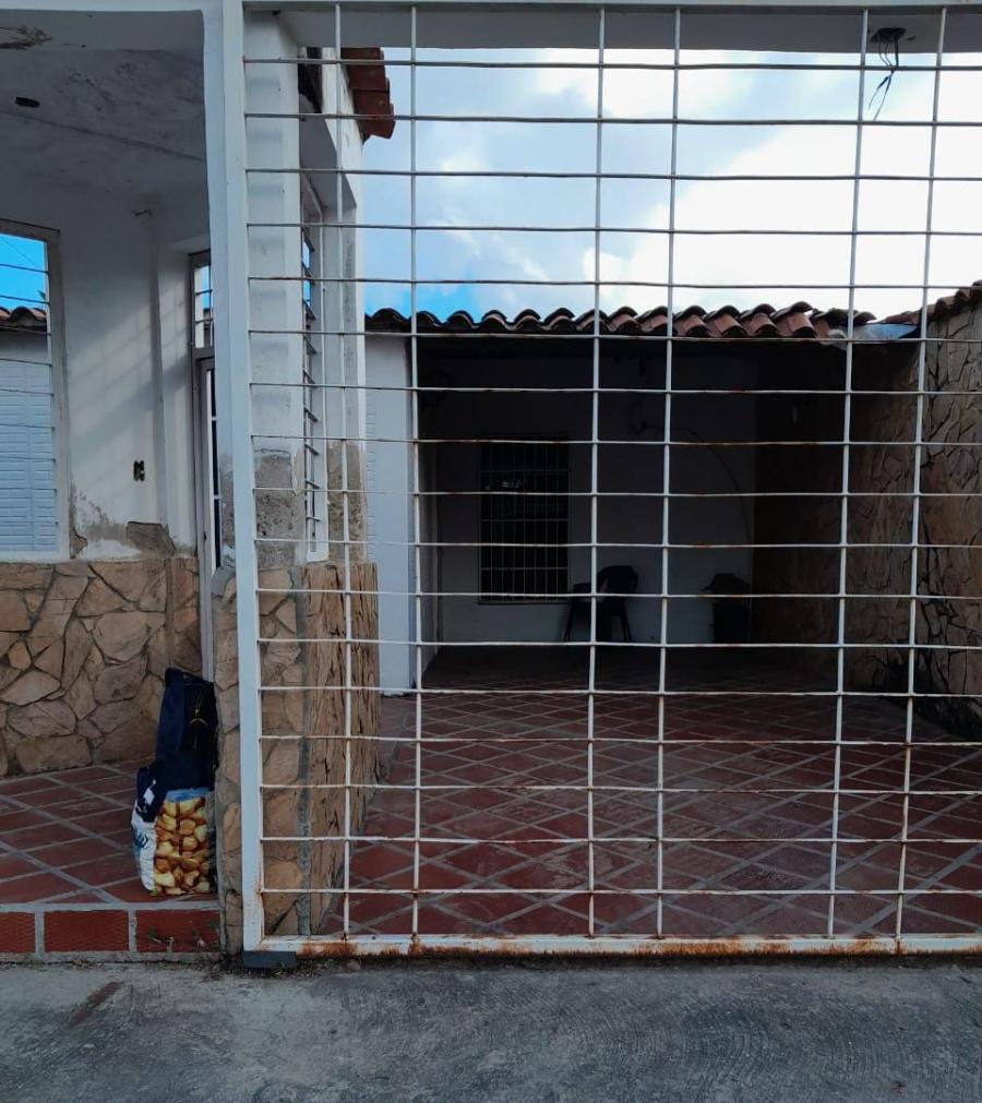 Foto Casa en Venta en Urb.Guayaval,San juaquin, San Joaqun, Carabobo - U$D 6.900 - CAV217988 - BienesOnLine
