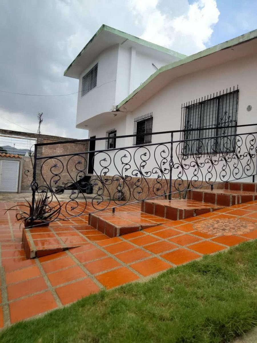 Foto Casa en Venta en URB EL MORRO II, URB EL MORRO II, Carabobo - U$D 45.000 - CAV210141 - BienesOnLine